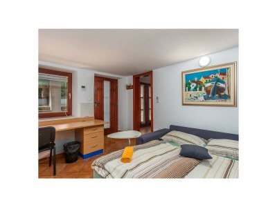 Villa with pool, jacuzzi, sauna, fitness, wine cellar - Features photo 35