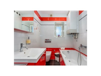 Villa with pool, jacuzzi, sauna, fitness, wine cellar - Features photo 37