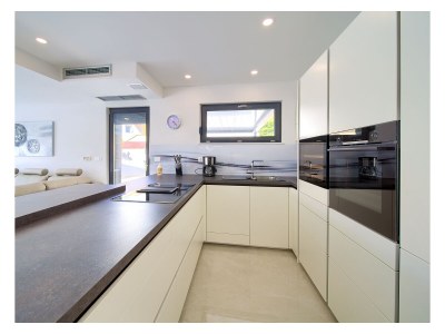 Villa Dama with pool by the sea - Features photo 21