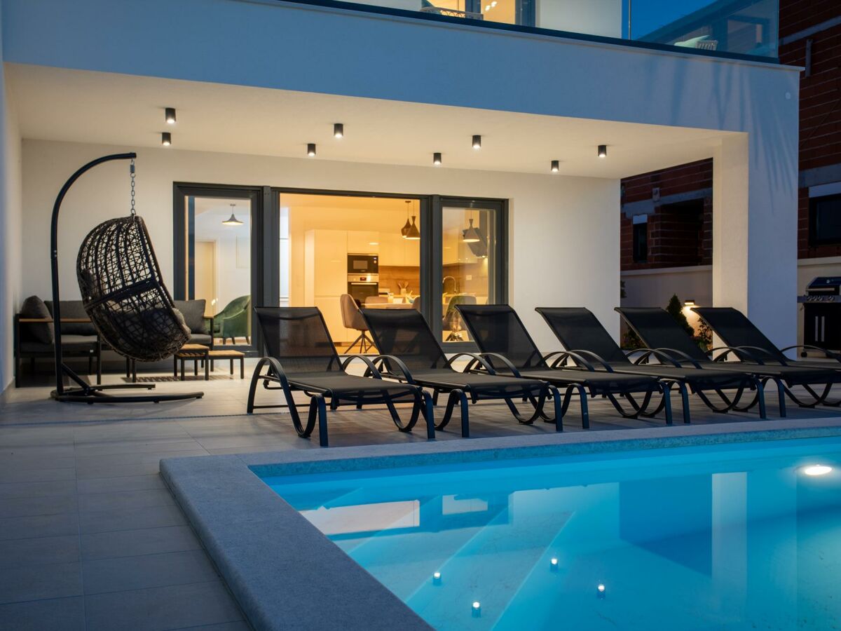 Villa Diva by the sea with pool - Outdoor photo 2