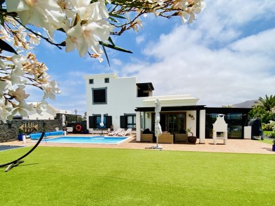 Holiday house Villa Frangipani in Playa Blanca - Holiday house