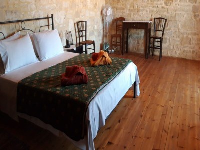 Villa Schönes großes traditionelles griechisches Haus, schöne Gegend Nähe Panormo, NW - Features photo 8