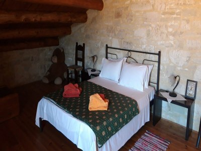 Villa Schönes großes traditionelles griechisches Haus, schöne Gegend Nähe Panormo, NW - Features photo 9