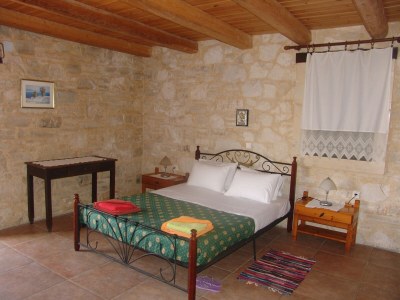 Villa Schönes großes traditionelles griechisches Haus, schöne Gegend Nähe Panormo, NW - Features photo 10