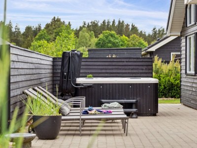 Holiday house Luxus-Ruckzug mit Pool -- By Traum Ferienwohnungen - Outdoor photo 10