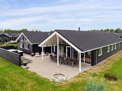 Holiday house Luxus-Ruckzug mit Pool -- By Traum Ferienwohnungen - Outdoor photo 11