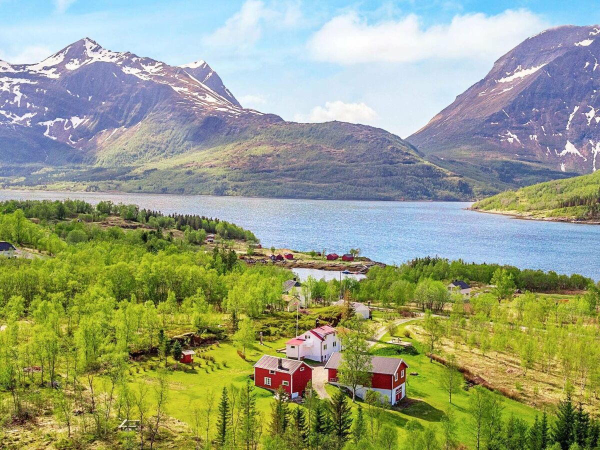 Holiday house 8 Personen Ferienhaus in Inndyr