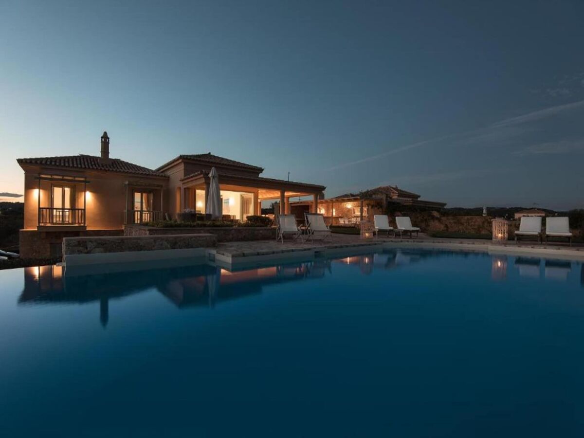 Villa Villa in Peloponnes mit Strand und Pool