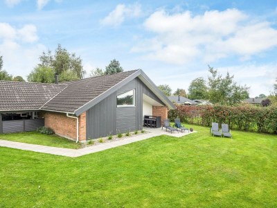 Holiday house Luxury Retreat with Pool - By Traum Ferienwohnungen - Outdoor photo 2