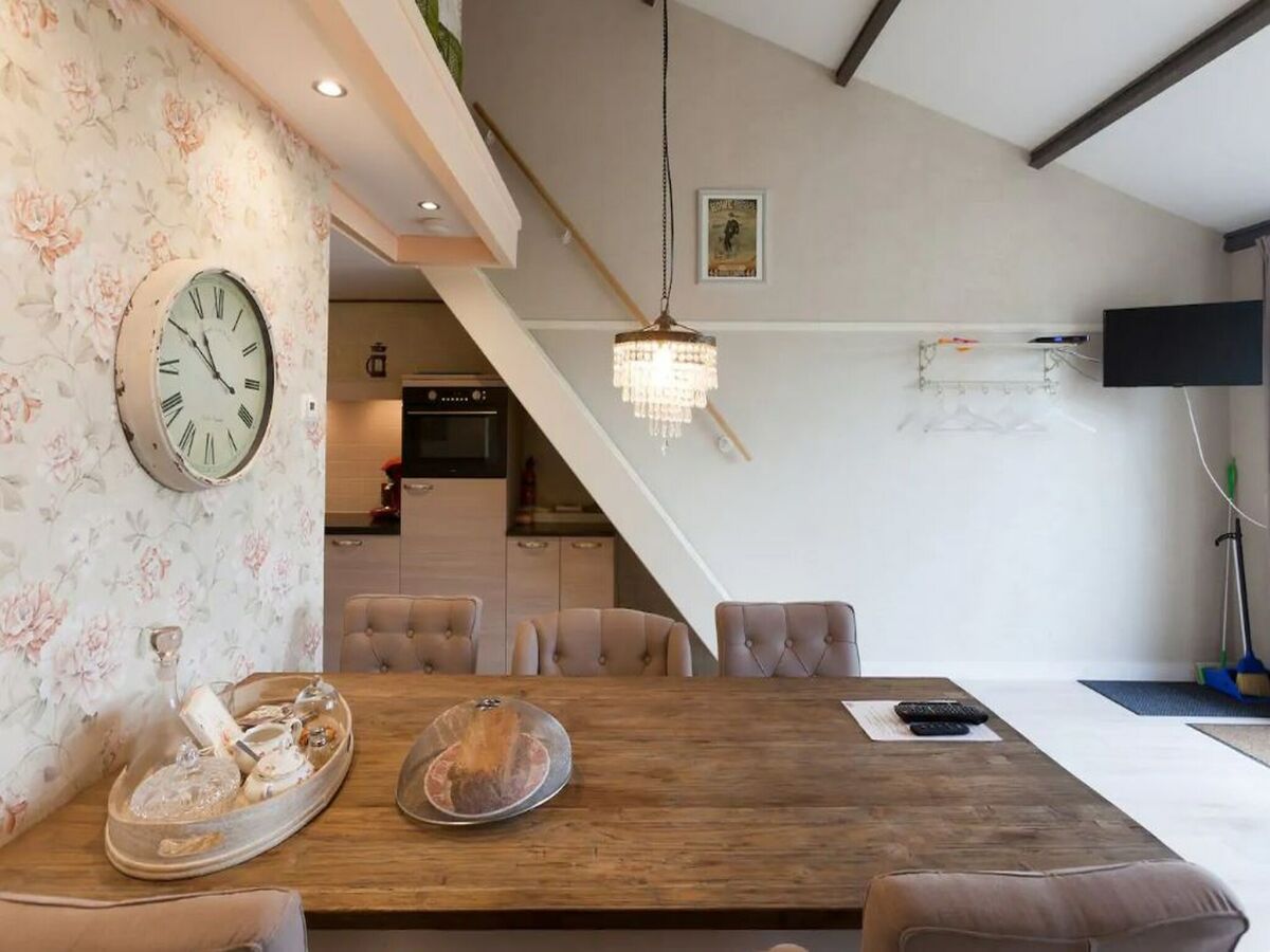 Holiday house Nice vacation home in Horssen with garden