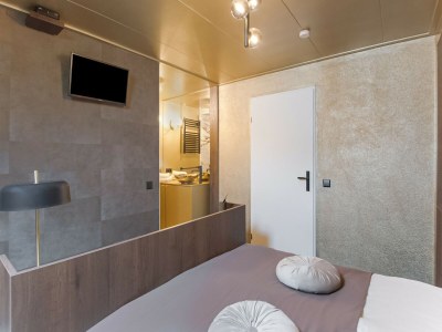 Farmhouse Farmhouse in Zelhem with Sauna Retreat - Features photo 19