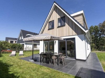 Holiday house Holiday Home in De Koog near the Sea - Outdoor photo 2