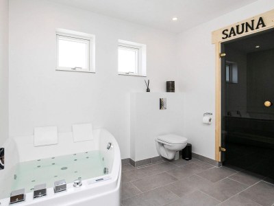 Holiday house 14 Personen Ferienhaus in Væggerløse - Outdoor photo 8