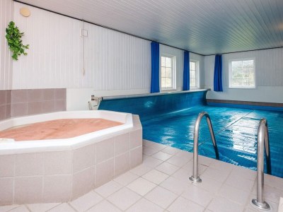 Holiday house Luxus-Ruckzug mit Pool -- By Traum Ferienwohnungen - Outdoor photo 15