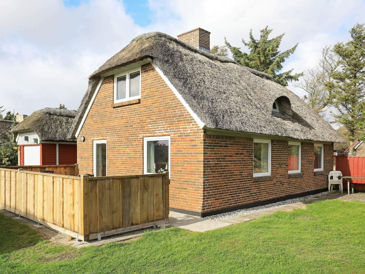 Holiday house 6 person holiday home in Ulfborg