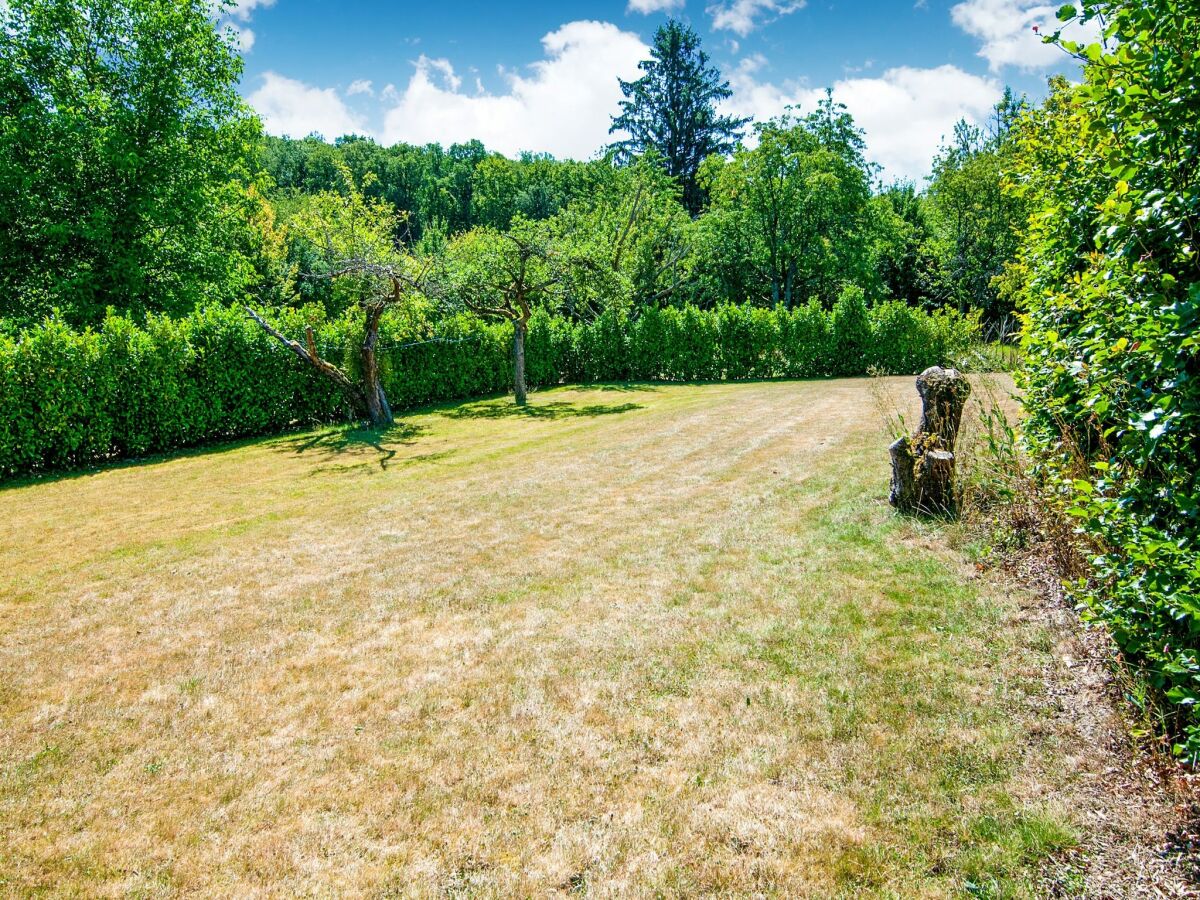 Holiday house Ferienhaus in Treignes für 9 Personen - Outdoor photo 3