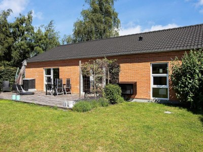 Holiday house 8 person holiday home in Væggerløse - Outdoor photo 2