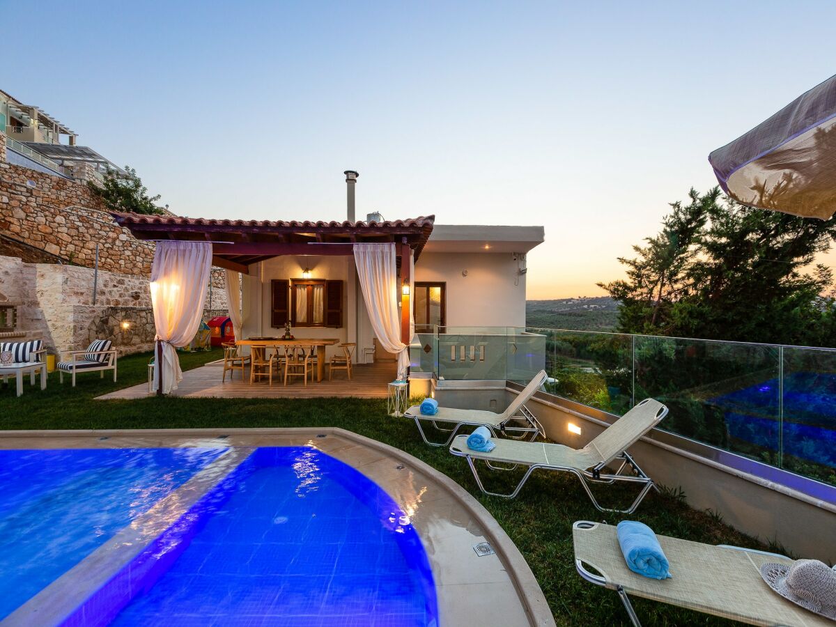 Villa Villa auf Kreta mit Pool und Stränden in der Nähe