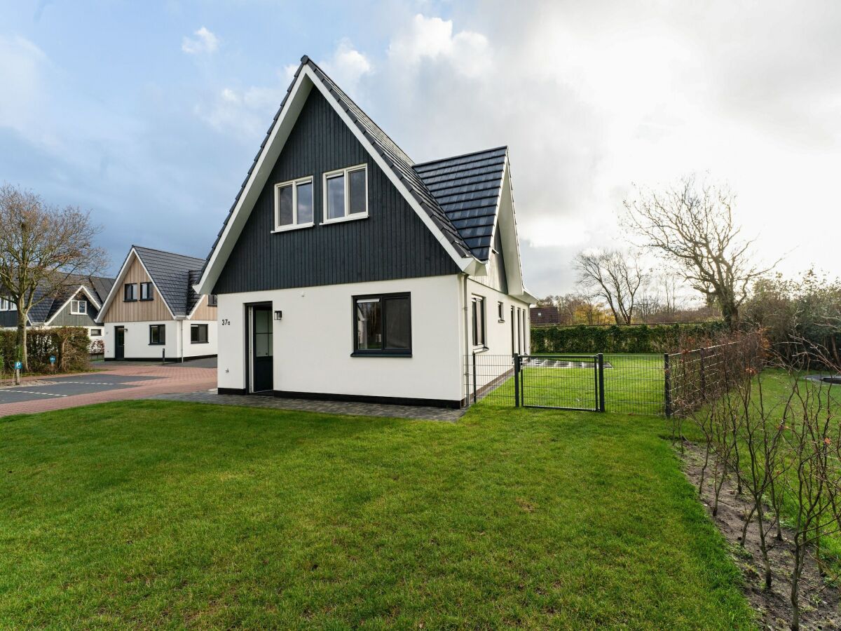 Holiday house Ferienhaus in De Koog am Wald - Outdoor photo 2