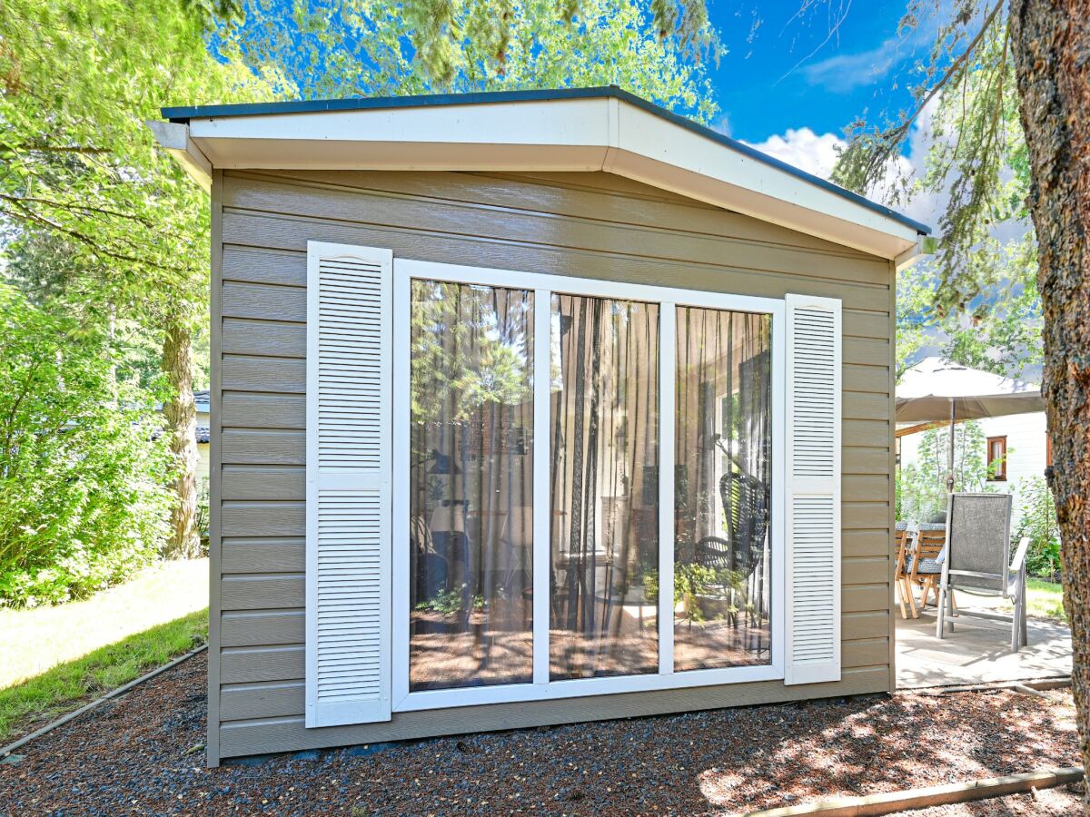 Chalet Modern chalet in Voorthuizen near the forest - Outdoor photo 4