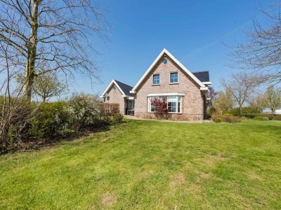 Farmhouse Bauernhaus in Genderen mit Terrasse - Farmhouse