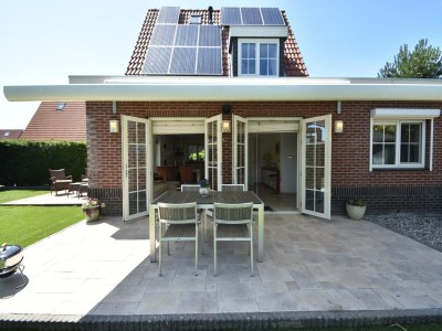 Holiday house Attraktives Ferienhaus in Oude mit Garten - Outdoor photo 5