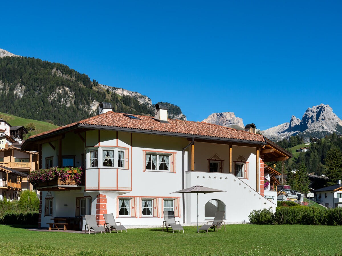 Holiday apartment House Artitsch