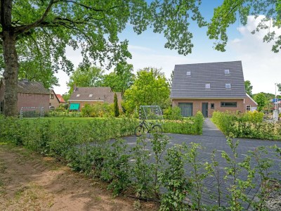 Villa Group House in Lemele near Heuvelrug - Outdoor photo 2