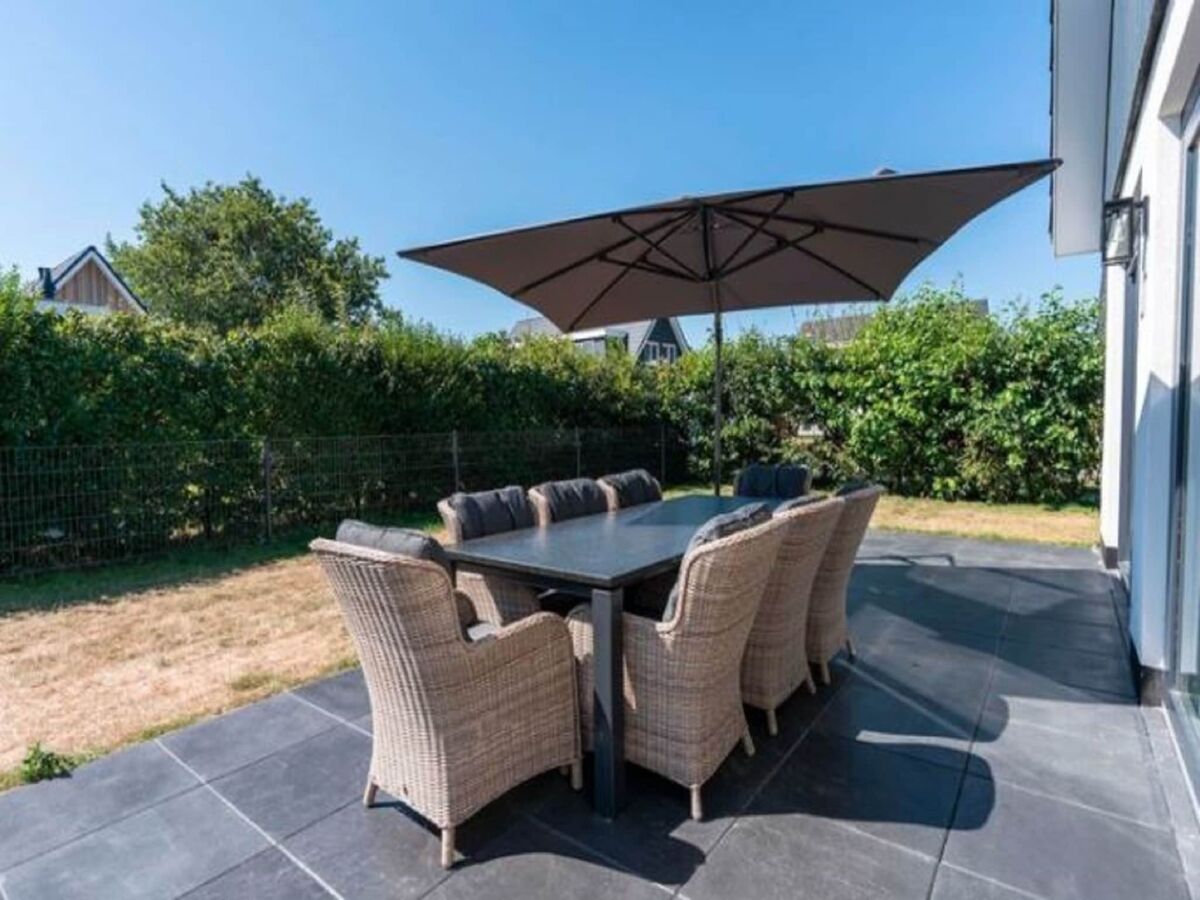 Holiday house Holiday Home in De Koog near the Sea - Outdoor photo 2