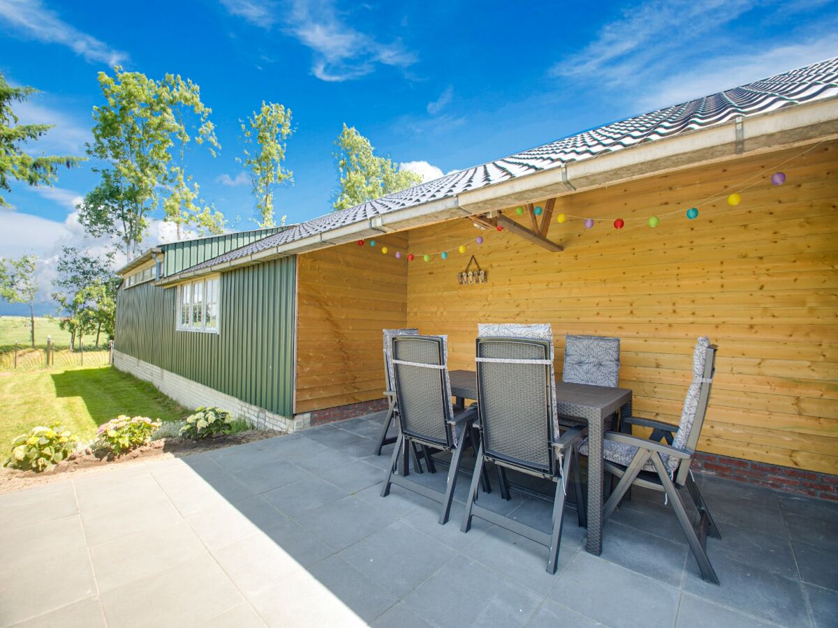 Holiday house Ferienhaus in Langezwaag mit Terrasse