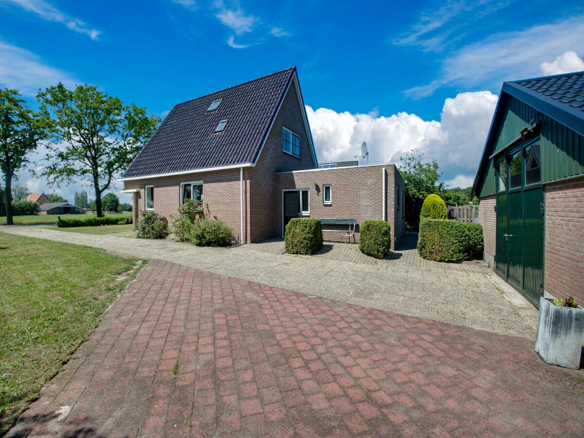 Holiday house Ferienhaus in Langezwaag mit Terrasse - Outdoor photo 4