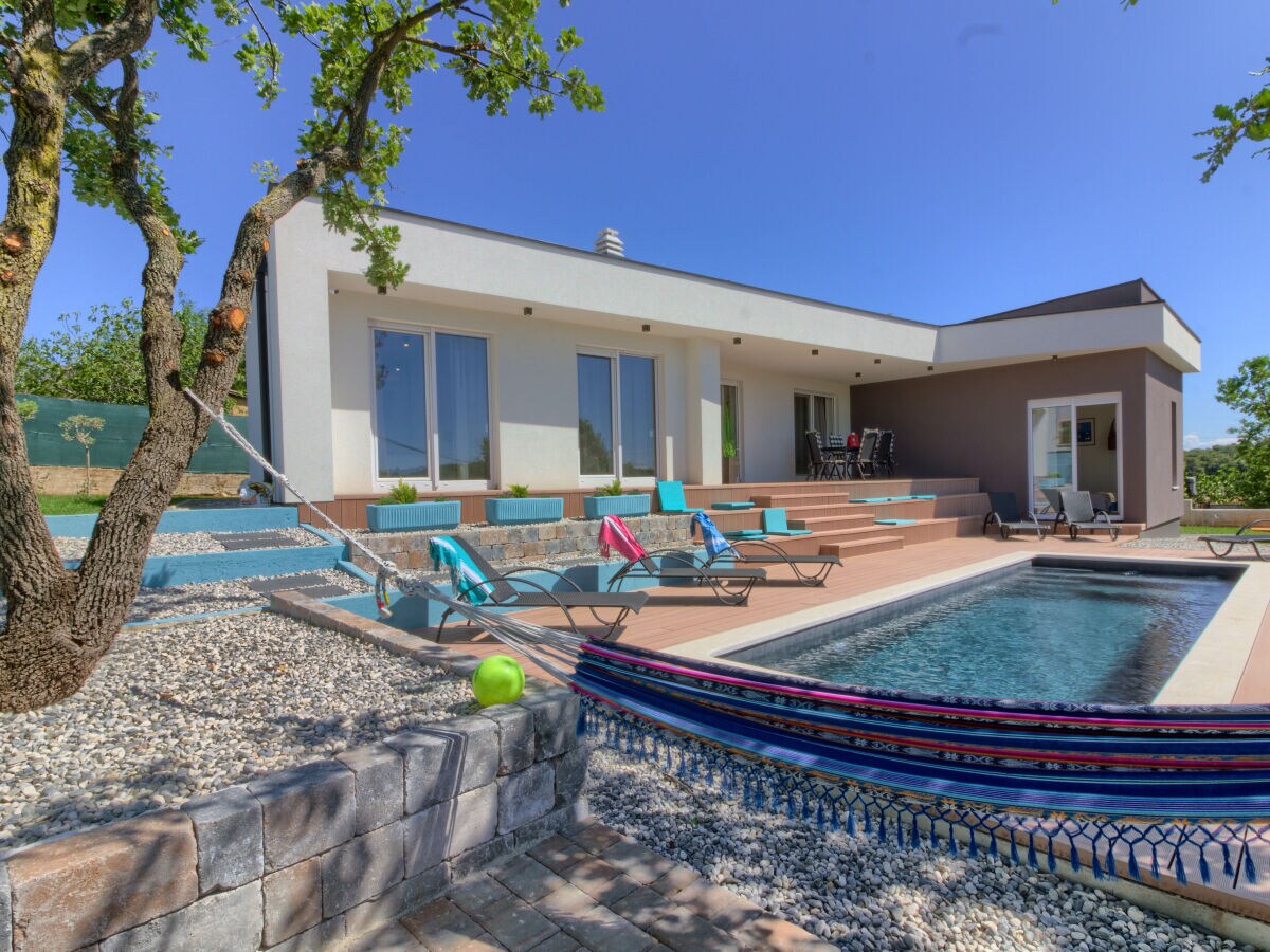 Villa Senorita mit Pool in Pula - Outdoor photo 3