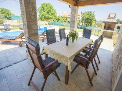 Villa Villa in Medvidici mit Pool nahe Porec Strand - Outdoor photo 5