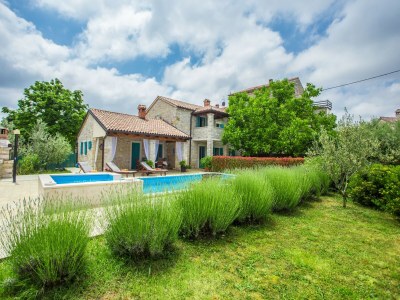 Villa Villa in Medvidici mit Pool nahe Porec Strand - Outdoor photo 9