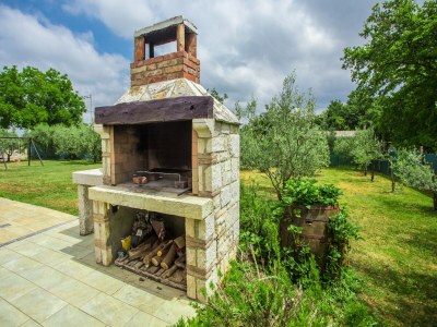Villa Villa in Medvidici mit Pool nahe Porec Strand - Outdoor photo 11
