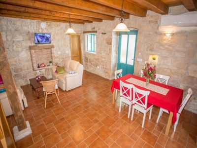 Villa Villa in Medvidici mit Pool nahe Porec Strand - Features photo 14