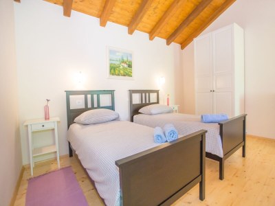 Villa Villa in Medvidici mit Pool nahe Porec Strand - Features photo 19