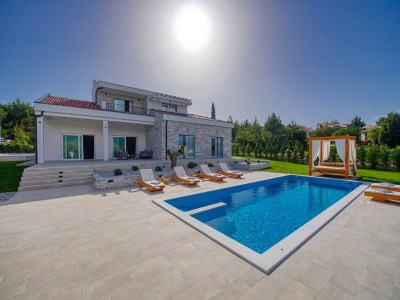 Villa Villa in Pridraga mit Pool am Meer - Outdoor photo 2