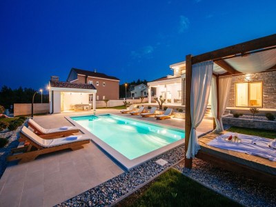 Villa Villa in Pridraga mit Pool am Meer - Outdoor photo 5