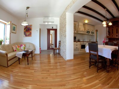 Villa Villa in Sumartin nahe Strand & Fährhafen - Features photo 14