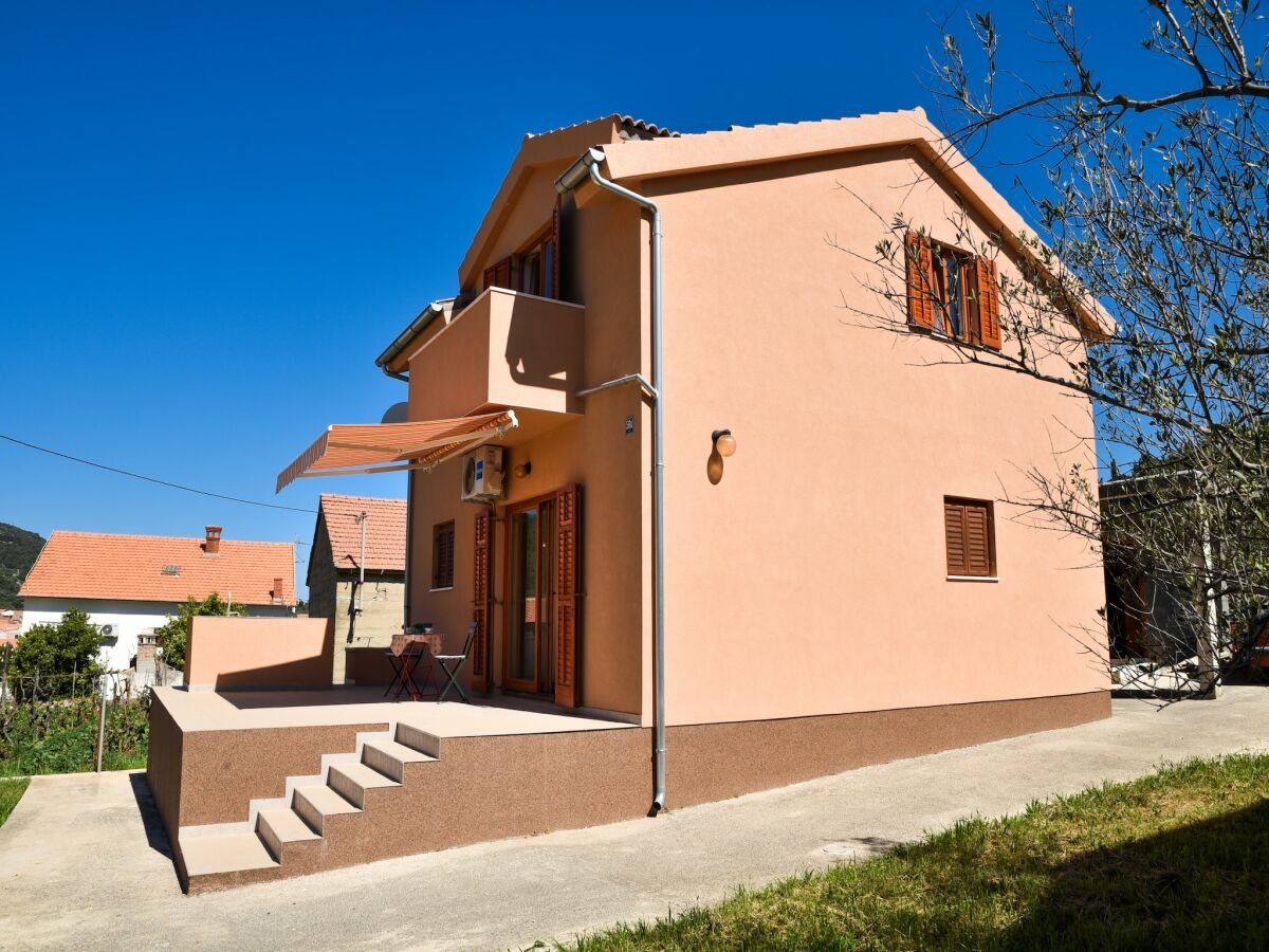 Holiday house Ferienhaus in Veli Iž am Meer - Outdoor photo 2