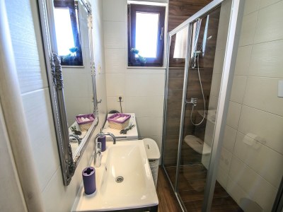 Apartment Apartment in Pridvorje near Pasjaca Beach - Features photo 11