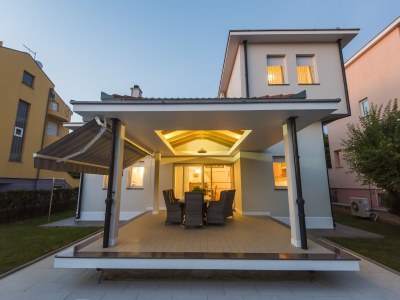 Villa Seaside Villa in Zadar with swimming pool - Outdoor photo 8