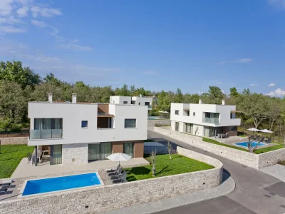 Villa Villa in Novigrad with Pool & Rooftop Terrace - Outdoor photo 11