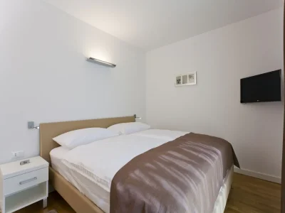 Villa Villa in Novigrad with Pool & Rooftop Terrace - Features photo 19