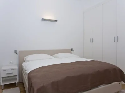 Villa Villa in Novigrad with Pool & Rooftop Terrace - Features photo 25