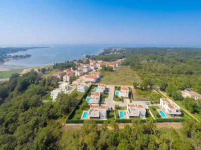 Villa Villa in Novigrad with Pool & Rooftop Terrace - Environment photo 32