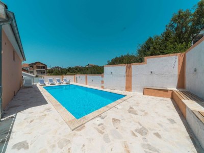Villa Capacious Holiday Home in Maslenica - Outdoor photo 14