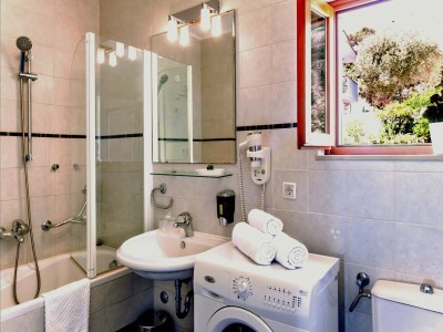 Villa Superb villa with private pool and garden - Features photo 8