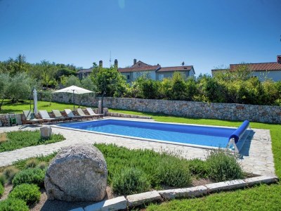 Villa Villa on Krk with Pool and Outdoor Kitchen - Outdoor photo 3